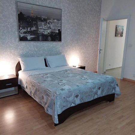 House Holidays A.S. Rooms Катания Екстериор снимка
