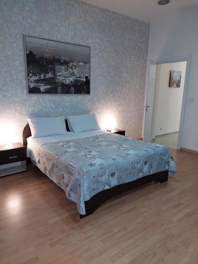 House Holidays A.S. Rooms Катания Екстериор снимка