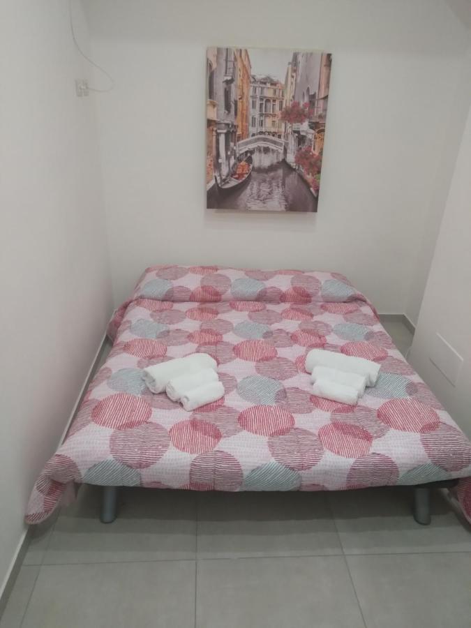House Holidays A.S. Rooms Катания Екстериор снимка